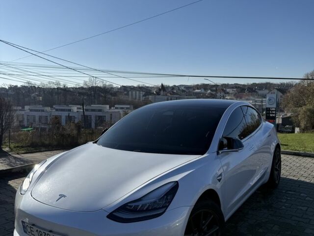 Білий Тесла Модель 3, об'ємом двигуна 0 л та пробігом 103 тис. км за 20000 $, фото 1 на Automoto.ua