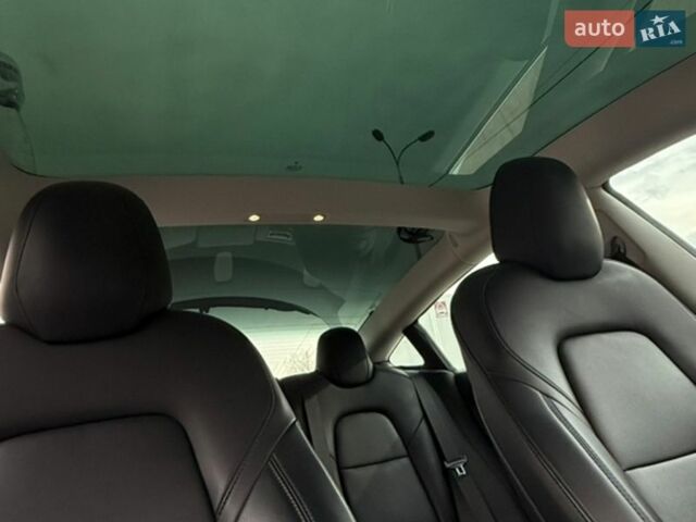 Белый Тесла Модель 3, объемом двигателя 0 л и пробегом 118 тыс. км за 18500 $, фото 13 на Automoto.ua