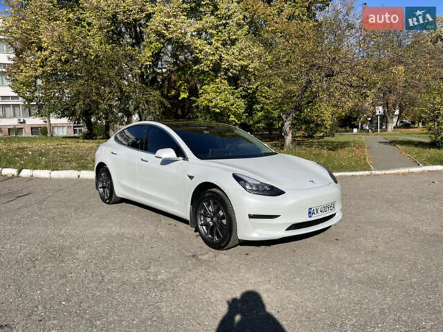 Белый Тесла Модель 3, объемом двигателя 0 л и пробегом 14 тыс. км за 35000 $, фото 19 на Automoto.ua