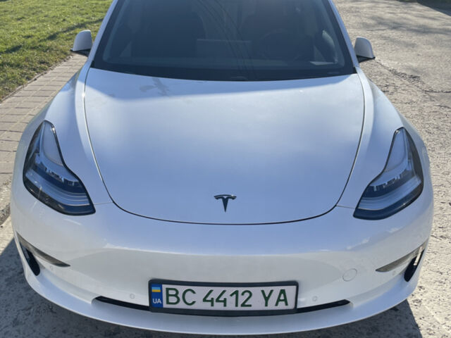 Білий Тесла Модель 3, об'ємом двигуна 0 л та пробігом 110 тис. км за 18500 $, фото 5 на Automoto.ua