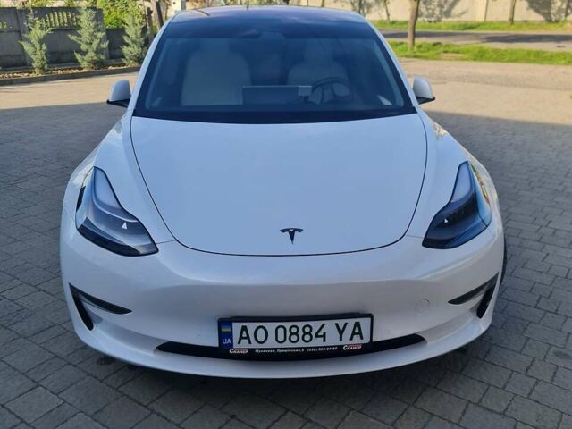 Білий Тесла Модель 3, об'ємом двигуна 0 л та пробігом 60 тис. км за 19950 $, фото 5 на Automoto.ua