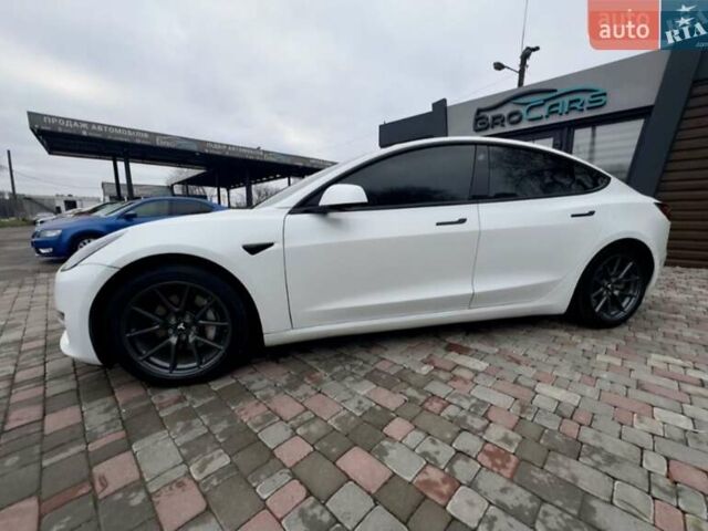 Білий Тесла Модель 3, об'ємом двигуна 0 л та пробігом 84 тис. км за 18900 $, фото 28 на Automoto.ua