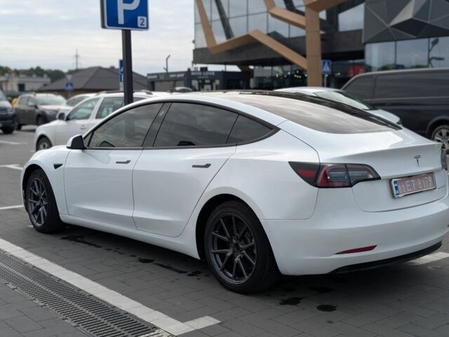 Тесла Модель 3 2021 в Луцке на Automoto.ua Белый Тесла Модель 3, объемом двигателя 0 л и пробегом 170 тыс. км за 17000 $, фото 10 на Automoto.ua