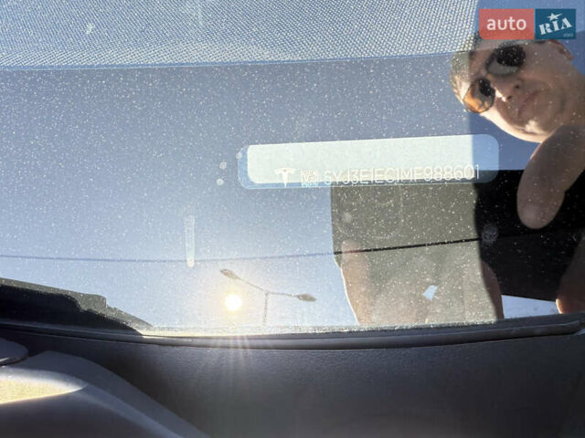 Белый Тесла Модель 3, объемом двигателя 0 л и пробегом 68 тыс. км за 27000 $, фото 13 на Automoto.ua