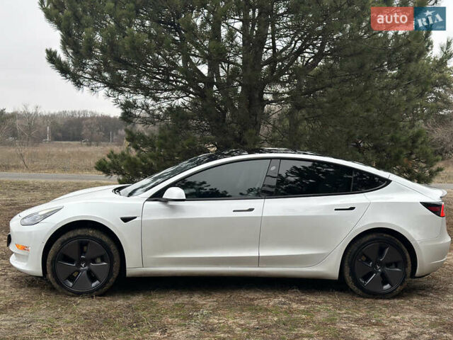 Белый Тесла Модель 3, объемом двигателя 0 л и пробегом 38 тыс. км за 18200 $, фото 11 на Automoto.ua