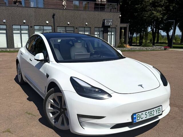 Білий Тесла Модель 3, об'ємом двигуна 0.32 л та пробігом 99 тис. км за 21500 $, фото 10 на Automoto.ua