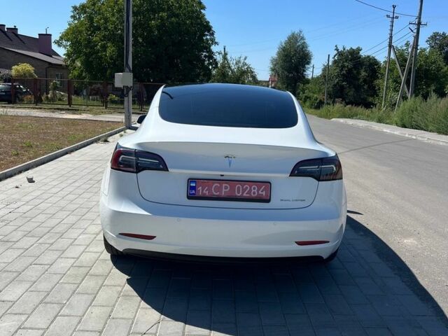 Білий Тесла Модель 3, об'ємом двигуна 0 л та пробігом 120 тис. км за 18786 $, фото 3 на Automoto.ua