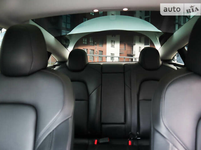 Белый Тесла Модель 3, объемом двигателя 0 л и пробегом 35 тыс. км за 21000 $, фото 28 на Automoto.ua