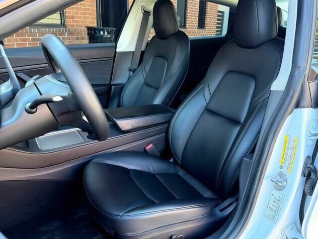 Білий Тесла Модель 3, об'ємом двигуна 0 л та пробігом 10 тис. км за 9400 $, фото 7 на Automoto.ua