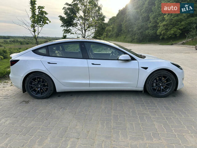 Белый Тесла Модель 3, объемом двигателя 0 л и пробегом 126 тыс. км за 15000 $, фото 9 на Automoto.ua
