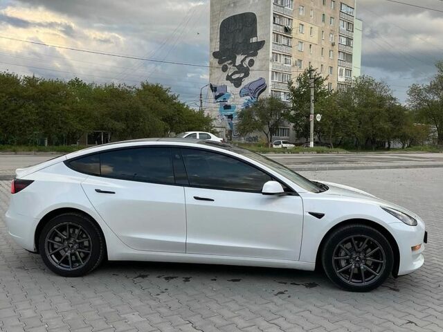 Белый Тесла Модель 3, объемом двигателя 0 л и пробегом 265 тыс. км за 13500 $, фото 9 на Automoto.ua