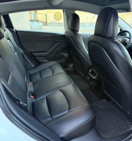 Белый Тесла Модель 3, объемом двигателя 0 л и пробегом 114 тыс. км за 20900 $, фото 32 на Automoto.ua