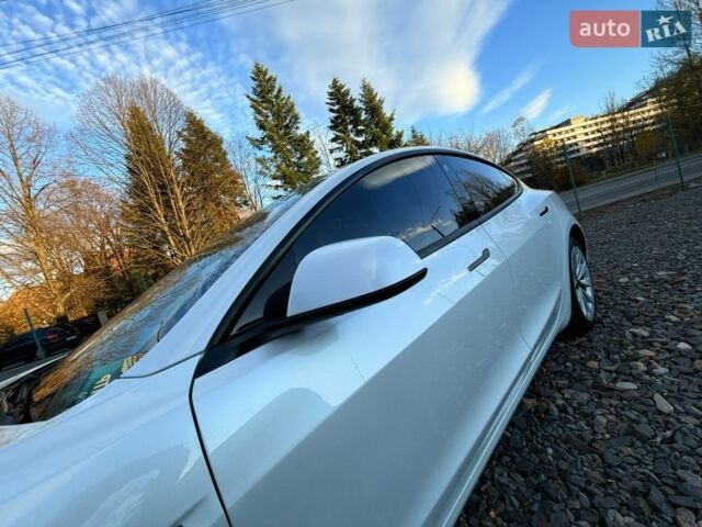 Білий Тесла Модель 3, об'ємом двигуна 0 л та пробігом 100 тис. км за 20799 $, фото 47 на Automoto.ua