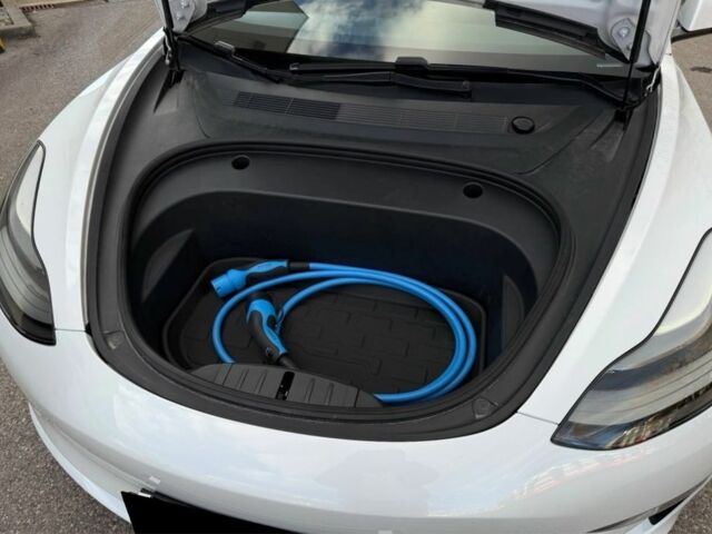 Білий Тесла Модель 3, об'ємом двигуна 0 л та пробігом 68 тис. км за 12300 $, фото 15 на Automoto.ua