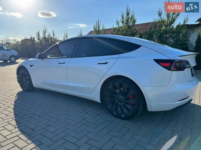 Белый Тесла Модель 3, объемом двигателя 0 л и пробегом 75 тыс. км за 21600 $, фото 6 на Automoto.ua