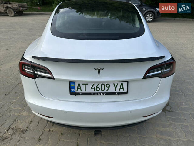 Белый Тесла Модель 3, объемом двигателя 0 л и пробегом 126 тыс. км за 15000 $, фото 14 на Automoto.ua