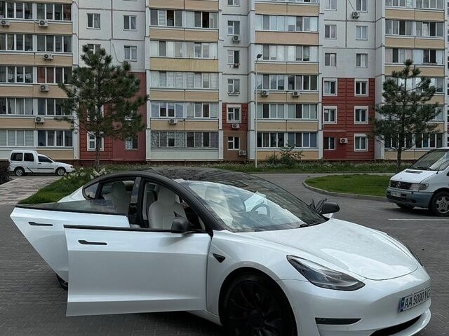 Білий Тесла Модель 3, об'ємом двигуна 0 л та пробігом 85 тис. км за 24900 $, фото 19 на Automoto.ua