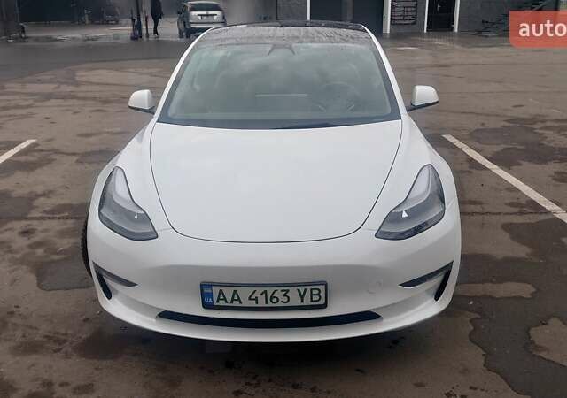 Белый Тесла Модель 3, объемом двигателя 0 л и пробегом 79 тыс. км за 21000 $, фото 1 на Automoto.ua