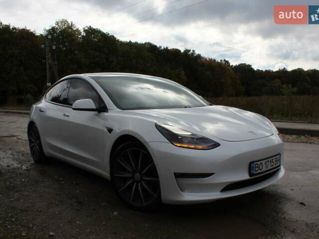 Белый Тесла Модель 3, объемом двигателя 0 л и пробегом 59 тыс. км за 22499 $, фото 17 на Automoto.ua