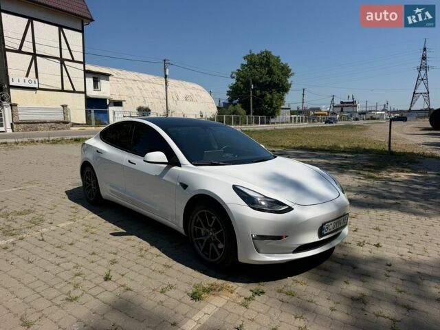 Білий Тесла Модель 3, об'ємом двигуна 0 л та пробігом 80 тис. км за 15990 $, фото 7 на Automoto.ua