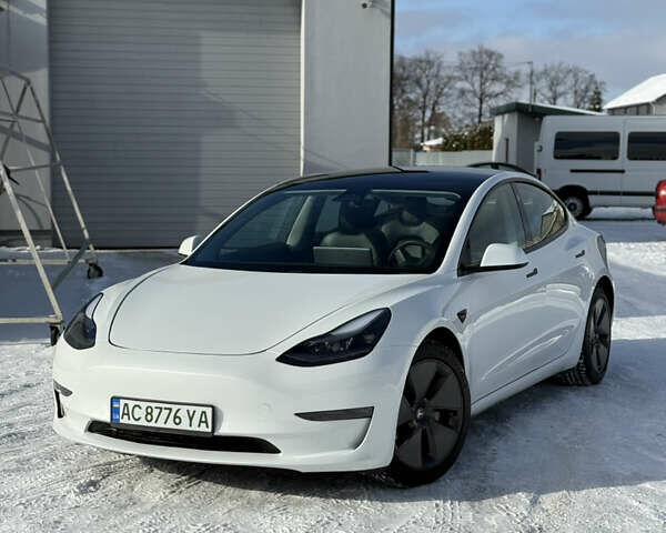 Білий Тесла Модель 3, об'ємом двигуна 0 л та пробігом 114 тис. км за 19500 $, фото 2 на Automoto.ua