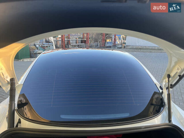 Білий Тесла Модель 3, об'ємом двигуна 0 л та пробігом 69 тис. км за 20000 $, фото 20 на Automoto.ua