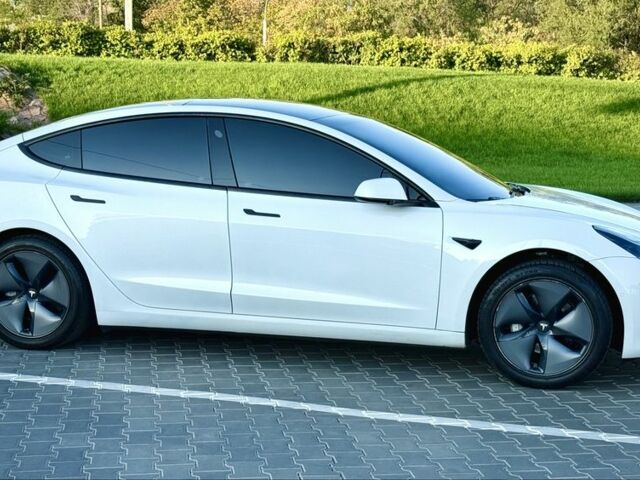 Білий Тесла Модель 3, об'ємом двигуна 0 л та пробігом 188 тис. км за 16800 $, фото 6 на Automoto.ua