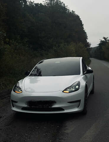 Тесла Модель 3 2021 у Львові на Automoto.ua Білий Тесла Модель 3, об'ємом двигуна 0 л та пробігом 109 тис. км за 25000 $, фото 2 на Automoto.ua