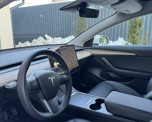 Белый Тесла Модель 3, объемом двигателя 0 л и пробегом 53 тыс. км за 21500 $, фото 9 на Automoto.ua