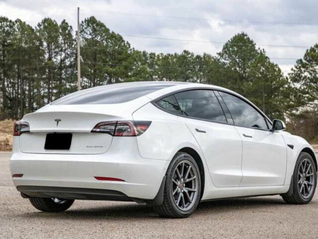 Белый Тесла Модель 3, объемом двигателя 0 л и пробегом 66 тыс. км за 14100 $, фото 7 на Automoto.ua