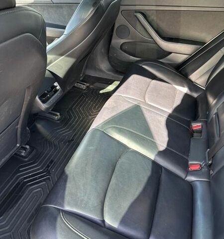 Белый Тесла Модель 3, объемом двигателя 0 л и пробегом 262 тыс. км за 12600 $, фото 10 на Automoto.ua