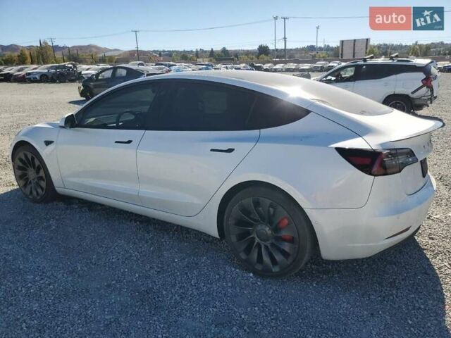 Білий Тесла Модель 3, об'ємом двигуна 0 л та пробігом 65 тис. км за 18000 $, фото 1 на Automoto.ua
