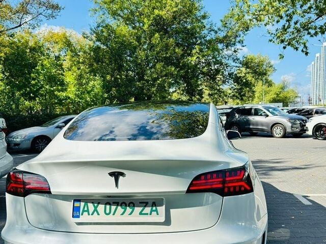 Белый Тесла Модель 3, объемом двигателя 0 л и пробегом 43 тыс. км за 17500 $, фото 6 на Automoto.ua