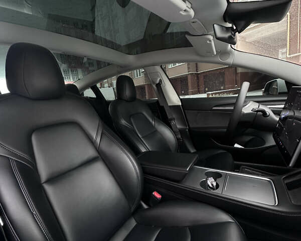 Білий Тесла Модель 3, об'ємом двигуна 0 л та пробігом 119 тис. км за 24999 $, фото 9 на Automoto.ua