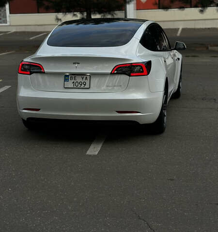 Белый Тесла Модель 3, объемом двигателя 0 л и пробегом 27 тыс. км за 24000 $, фото 7 на Automoto.ua