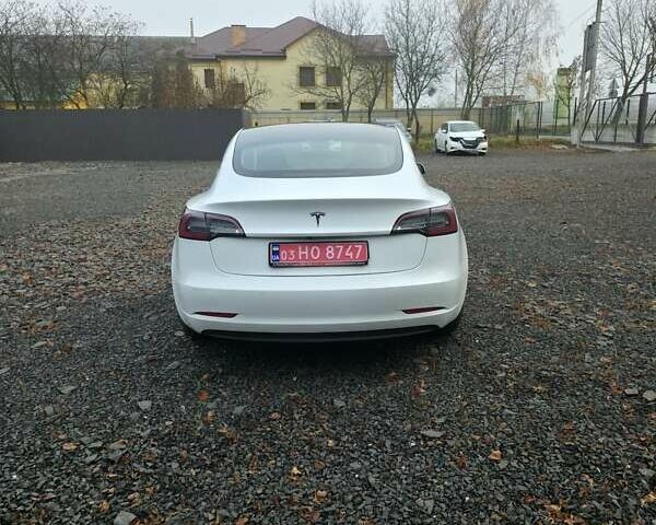 Білий Тесла Модель 3, об'ємом двигуна 0 л та пробігом 171 тис. км за 14200 $, фото 3 на Automoto.ua