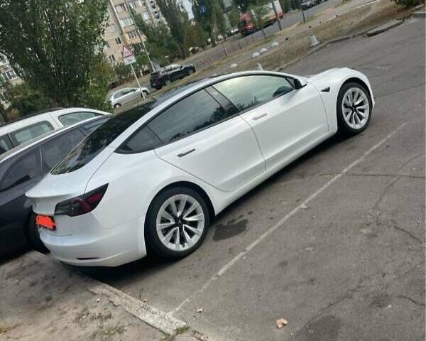 Білий Тесла Модель 3, об'ємом двигуна 0 л та пробігом 165 тис. км за 24300 $, фото 2 на Automoto.ua