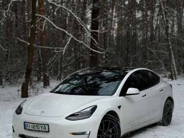 Білий Тесла Модель 3, об'ємом двигуна 0 л та пробігом 9 тис. км за 26000 $, фото 2 на Automoto.ua