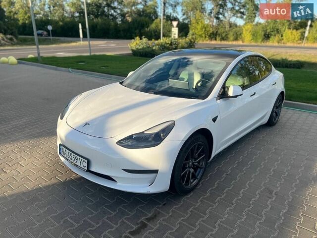 Белый Тесла Модель 3, объемом двигателя 0 л и пробегом 129 тыс. км за 17900 $, фото 4 на Automoto.ua