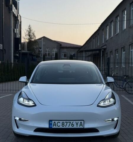 Белый Тесла Модель 3, объемом двигателя 0 л и пробегом 114 тыс. км за 20900 $, фото 23 на Automoto.ua