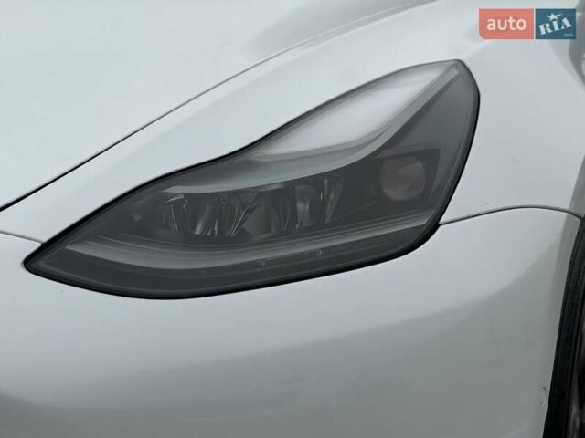 Білий Тесла Модель 3, об'ємом двигуна 0 л та пробігом 129 тис. км за 23500 $, фото 14 на Automoto.ua