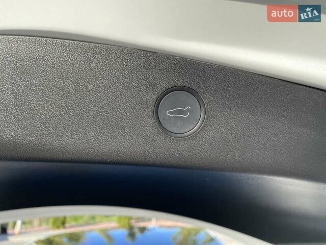 Білий Тесла Модель 3, об'ємом двигуна 0 л та пробігом 37 тис. км за 22500 $, фото 18 на Automoto.ua