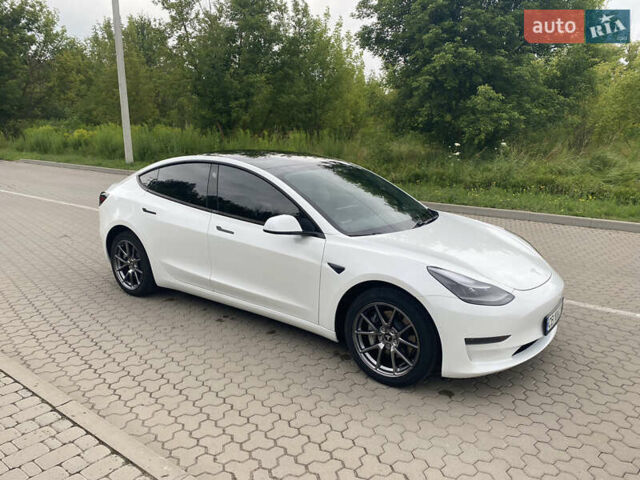 Білий Тесла Модель 3, об'ємом двигуна 0 л та пробігом 44 тис. км за 23400 $, фото 17 на Automoto.ua
