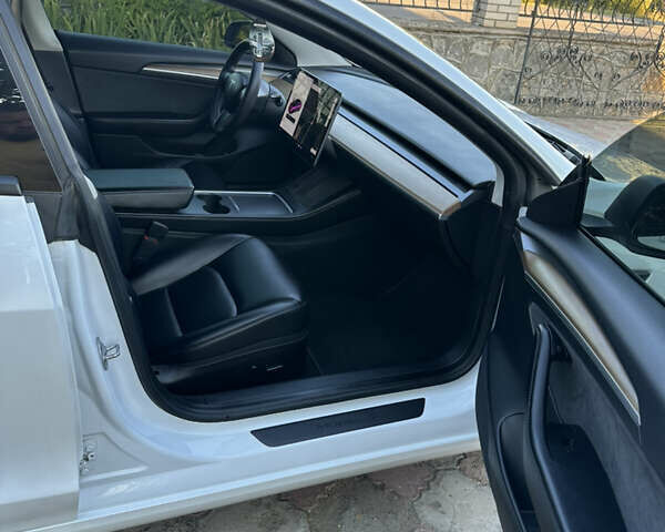 Белый Тесла Модель 3, объемом двигателя 0 л и пробегом 115 тыс. км за 22500 $, фото 14 на Automoto.ua