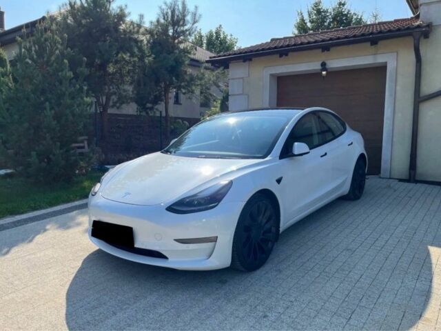 Білий Тесла Модель 3, об'ємом двигуна 0 л та пробігом 68 тис. км за 11700 $, фото 1 на Automoto.ua