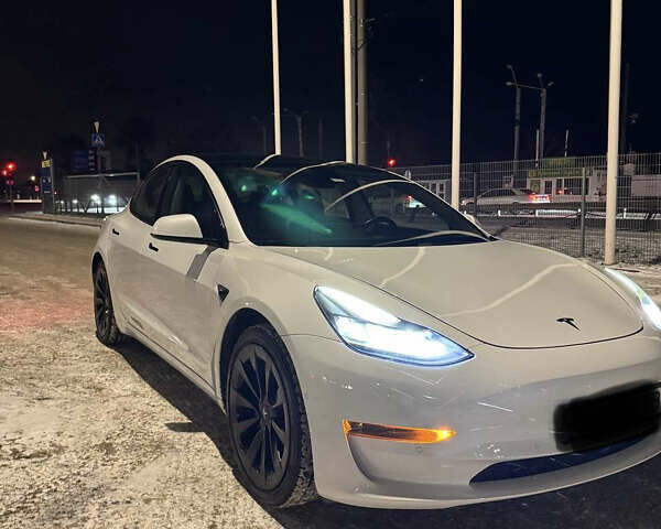 Белый Тесла Модель 3, объемом двигателя 0 л и пробегом 120 тыс. км за 18200 $, фото 5 на Automoto.ua