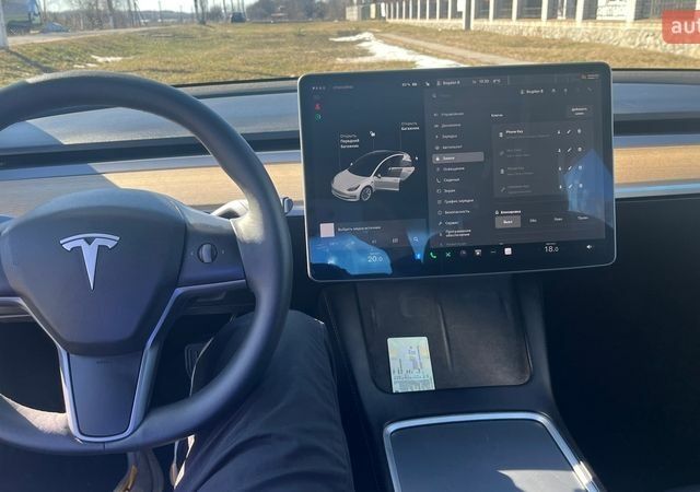 Белый Тесла Модель 3, объемом двигателя 0 л и пробегом 168 тыс. км за 17500 $, фото 11 на Automoto.ua
