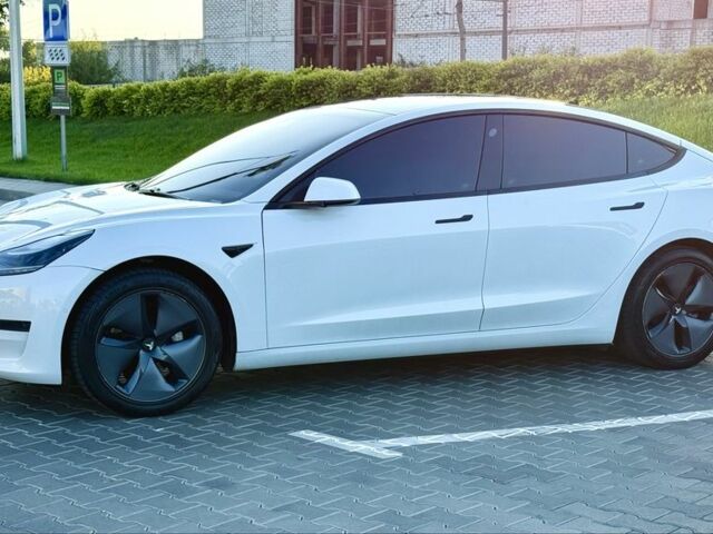 Білий Тесла Модель 3, об'ємом двигуна 0 л та пробігом 188 тис. км за 16999 $, фото 13 на Automoto.ua