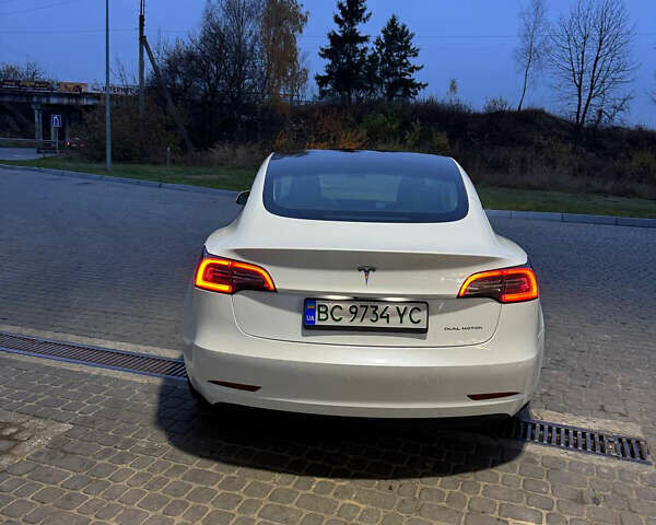 Белый Тесла Модель 3, объемом двигателя 0 л и пробегом 91 тыс. км за 22100 $, фото 9 на Automoto.ua