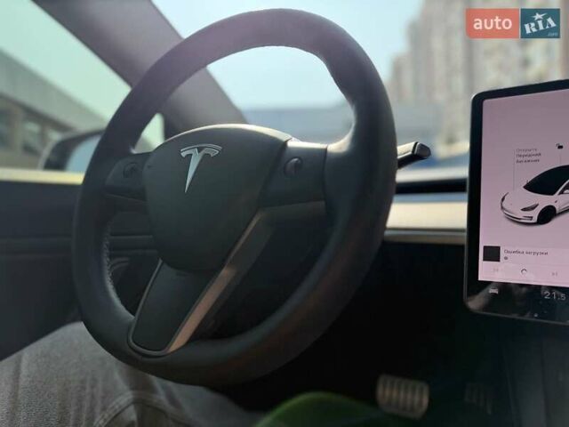 Белый Тесла Модель 3, объемом двигателя 0 л и пробегом 70 тыс. км за 24790 $, фото 28 на Automoto.ua